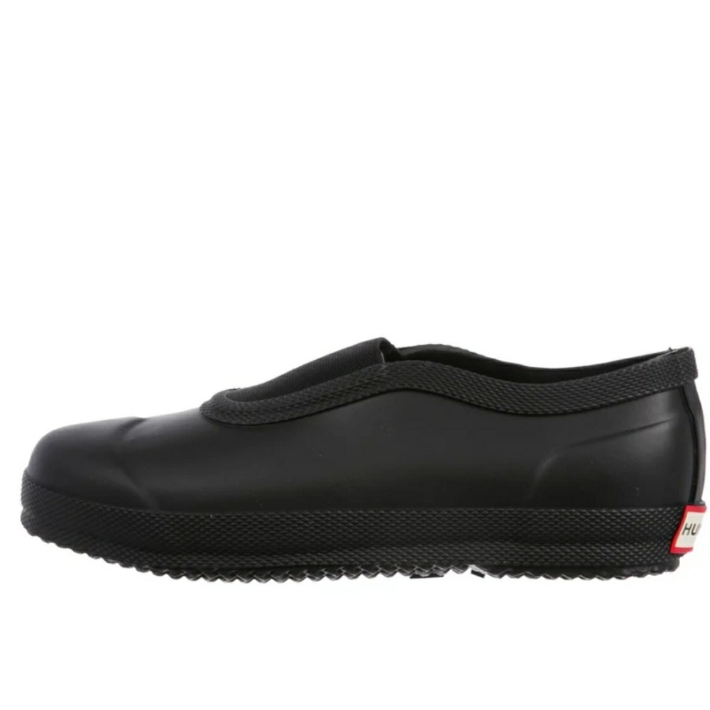 New HUNTER

Girls' Rubber Round-Toe Flats

Size 9